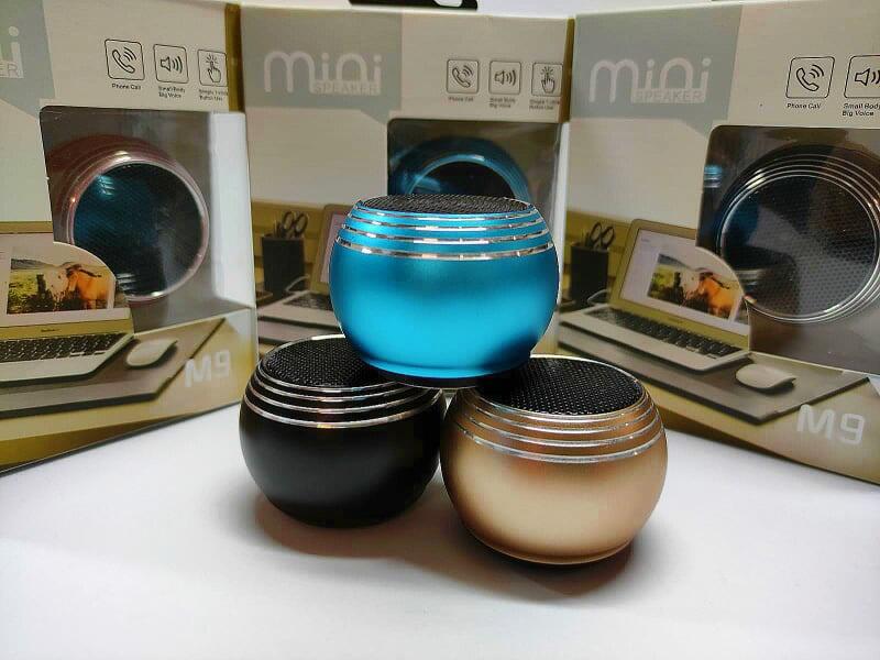 Altavoz Bluetooth M9 Mini - Portátil, Compacto y con Sonido Potente